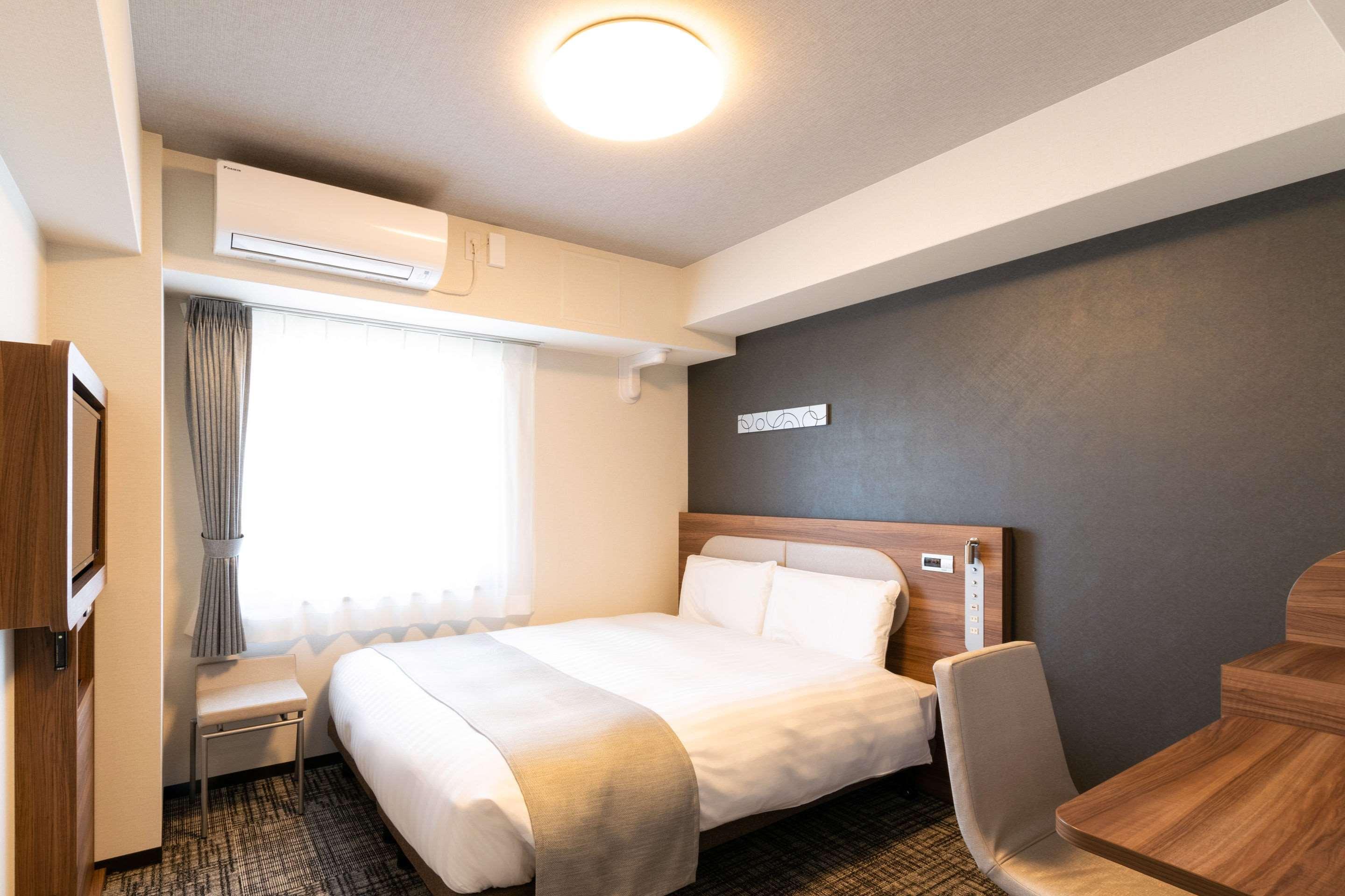 Comfort Hotel Shin-Osaka Exterior photo